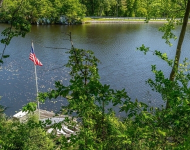 232 W Shore Dr - Photo Thumbnail 11