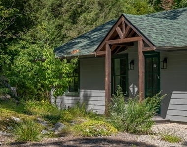 232 W Shore Dr - Photo Thumbnail 12