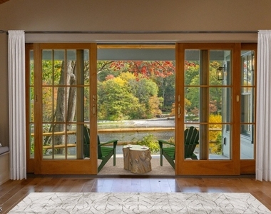 232 W Shore Dr - Photo Thumbnail 33