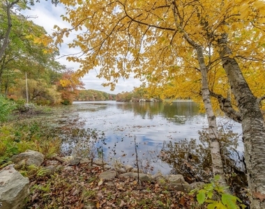 232 W Shore Dr - Photo Thumbnail 10