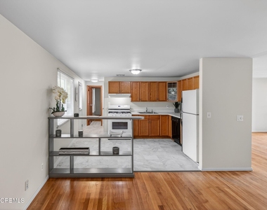 29 Demmert Avenue - Photo Thumbnail 9