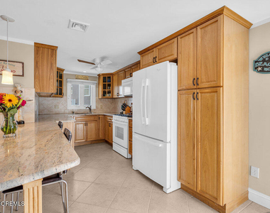 102 W Colony Road - Photo Thumbnail 32