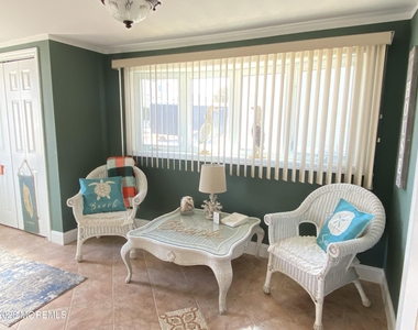 102 W Colony Road - Photo Thumbnail 9