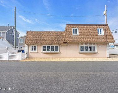102 W Colony Road - Photo Thumbnail 21