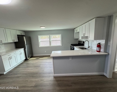 43 Parker Street - Photo Thumbnail 5