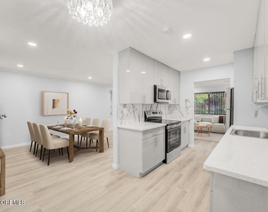 16 E Bluebell Lane - Photo Thumbnail 8