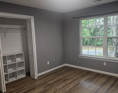 42 Diane Drive - Photo Thumbnail 17