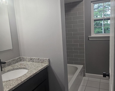 42 Diane Drive - Photo Thumbnail 12