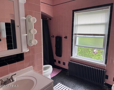 415 Sunset Avenue - Photo Thumbnail 17