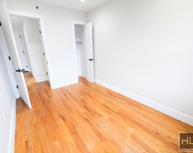 West 162 Street - Photo Thumbnail 2