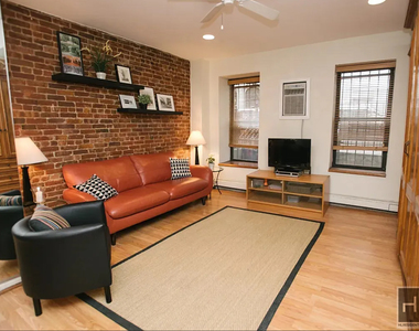 West 72 Street - Photo Thumbnail 2