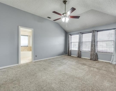 804 Santa Fe Trail - Photo Thumbnail 11