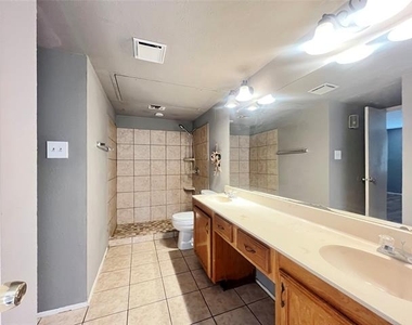 6011 Dooley Drive - Photo Thumbnail 5