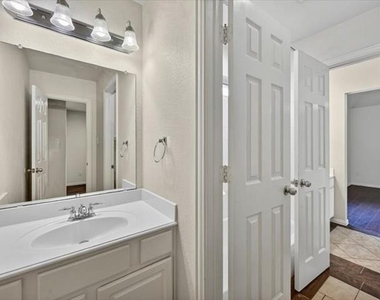11068 Downbrook Drive - Photo Thumbnail 18