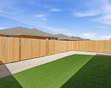 2854 Glennster Street - Photo Thumbnail 29