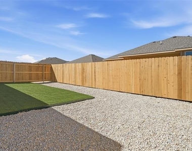 2854 Glennster Street - Photo Thumbnail 26