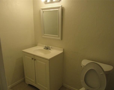 1336 Mill Stream Drive - Photo Thumbnail 7