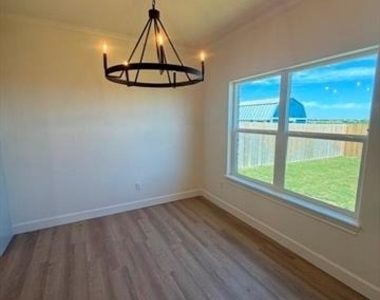 6901 Glen Abbey - Photo Thumbnail 4