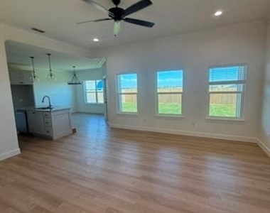 6901 Glen Abbey - Photo Thumbnail 2