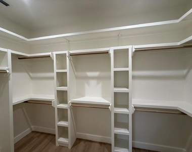 6901 Glen Abbey - Photo Thumbnail 13