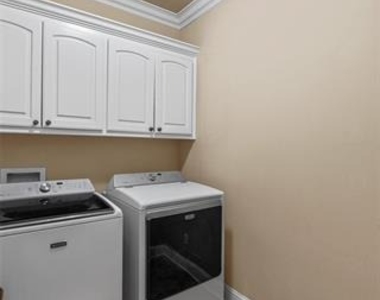 337 Wood Springs - Photo Thumbnail 17
