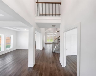 1019 Modesto Drive - Photo Thumbnail 37