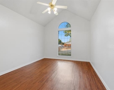 3721 Smartt Street - Photo Thumbnail 5