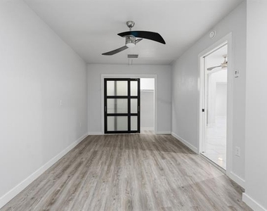 3721 Smartt Street - Photo Thumbnail 16