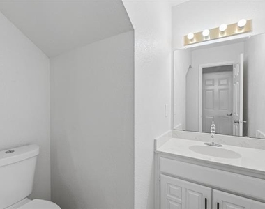 3721 Smartt Street - Photo Thumbnail 9
