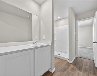 5568 Corduroy Road - Photo Thumbnail 16