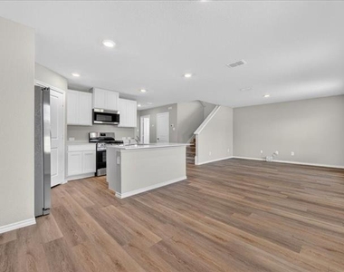 5568 Corduroy Road - Photo Thumbnail 4