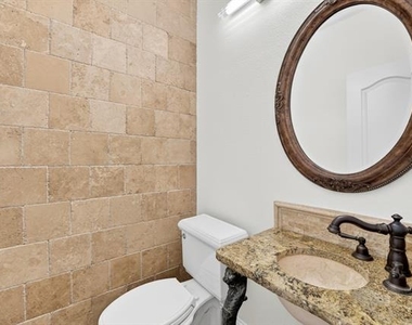 6041 Pisa Lane - Photo Thumbnail 17