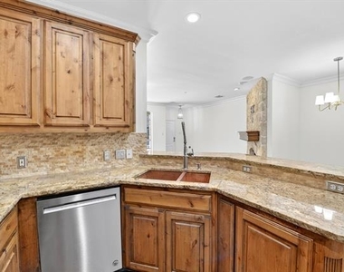6041 Pisa Lane - Photo Thumbnail 14