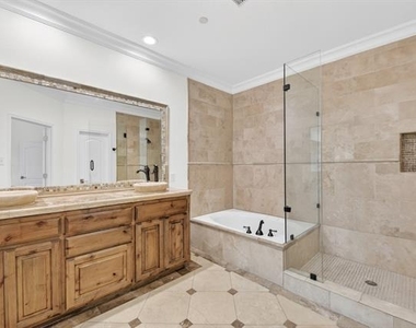 6041 Pisa Lane - Photo Thumbnail 19