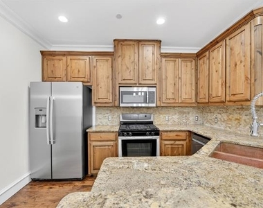 6041 Pisa Lane - Photo Thumbnail 16