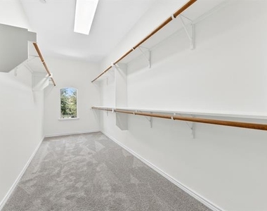 6041 Pisa Lane - Photo Thumbnail 21