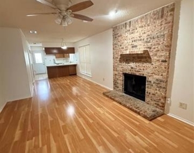 5728 Cancun Drive - Photo Thumbnail 2