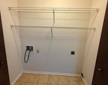 5728 Cancun Drive - Photo Thumbnail 5