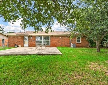 6209 Shadydell Drive - Photo Thumbnail 16