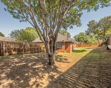 2711 Canterbury Street - Photo Thumbnail 28