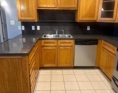 1130 E Ohio Street - Photo Thumbnail 12