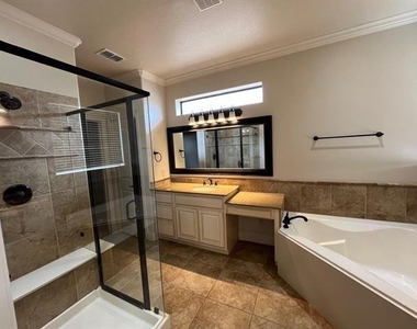 5784 Robbie Road - Photo Thumbnail 21