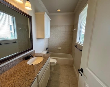 5784 Robbie Road - Photo Thumbnail 25