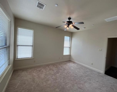 5784 Robbie Road - Photo Thumbnail 26