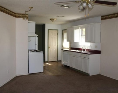 701 Sw 1st Street - Photo Thumbnail 3