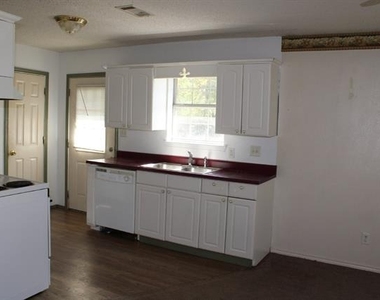 701 Sw 1st Street - Photo Thumbnail 6