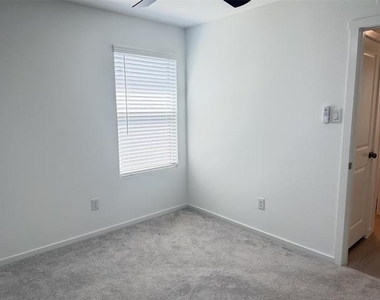 14153 Golden Bridge Drive - Photo Thumbnail 16