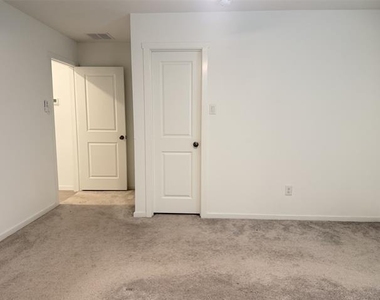 14153 Golden Bridge Drive - Photo Thumbnail 9