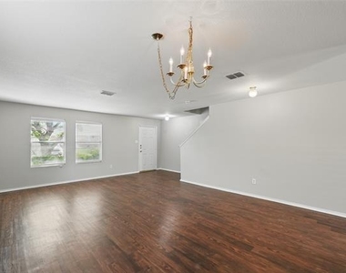 4909 Wildcreek Way - Photo Thumbnail 2