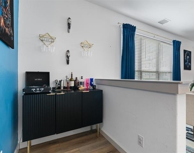 607 Arapaho Drive - Photo Thumbnail 9